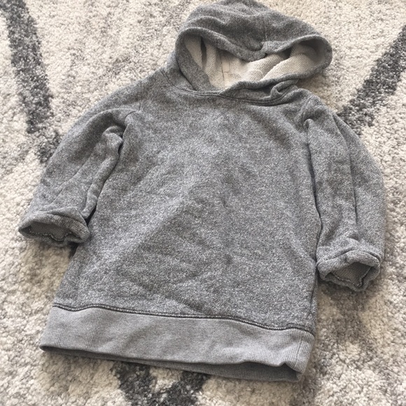 ⚡️$4 FLASH SALE⚡️ Sweatshirt Gray Baby Gap 2T - Picture 3 of 8